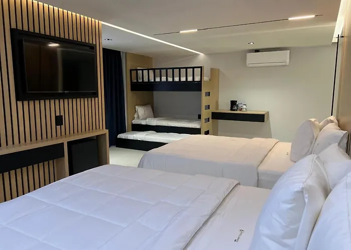 Lepanto Hotel